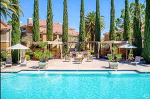 Ritiro Apartments in Peccole Ranch Las Vegas Nevada Community pool and lounge area Photo