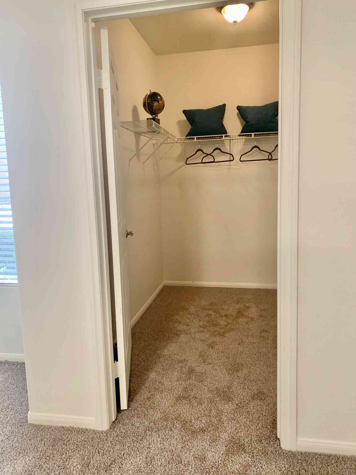 walk in closet